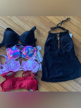 Lot Of 5 NWT  Women XS Swim Bikini/ Tankini Tops.